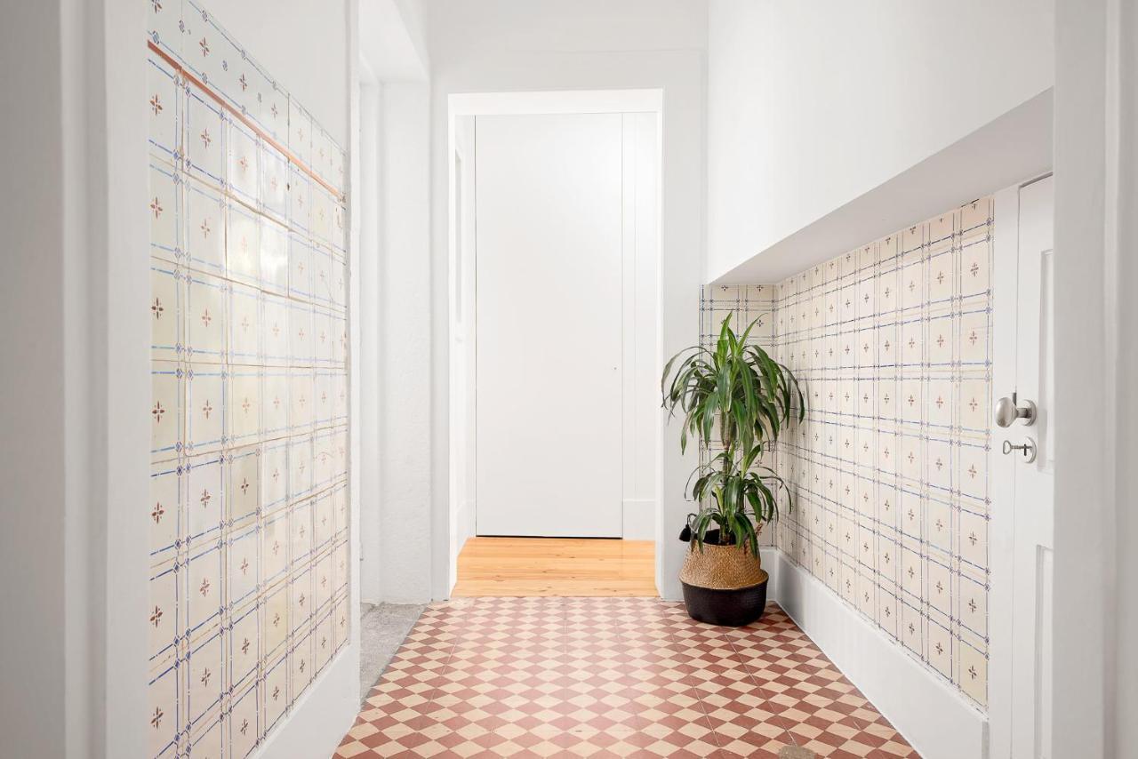 Host Wise - Oporto Classic Apartment Bagian luar foto